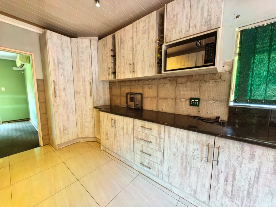 To Let 3 Bedroom Property for Rent in Vaalpark Free State